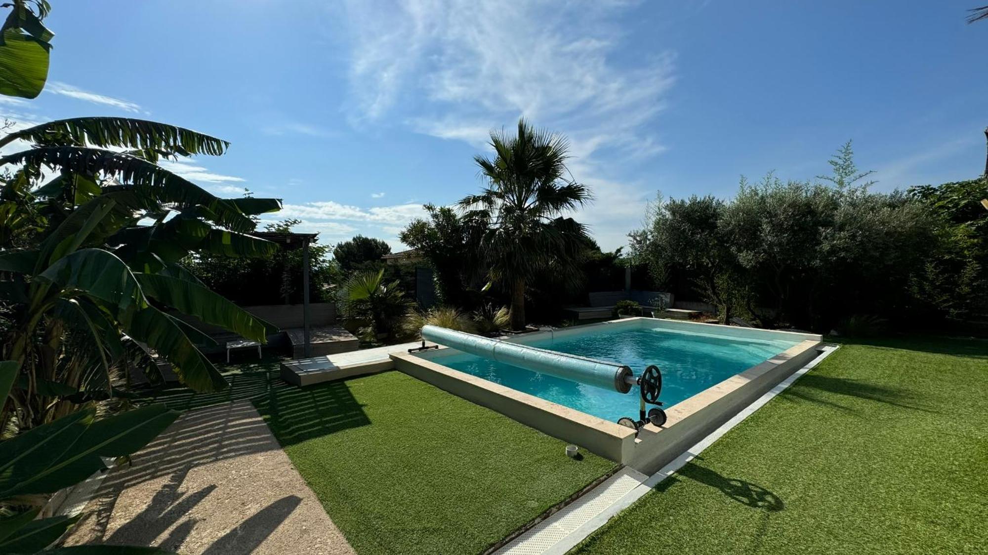 La Villa Du Gres Villeneuve-les-Avignon Luaran gambar